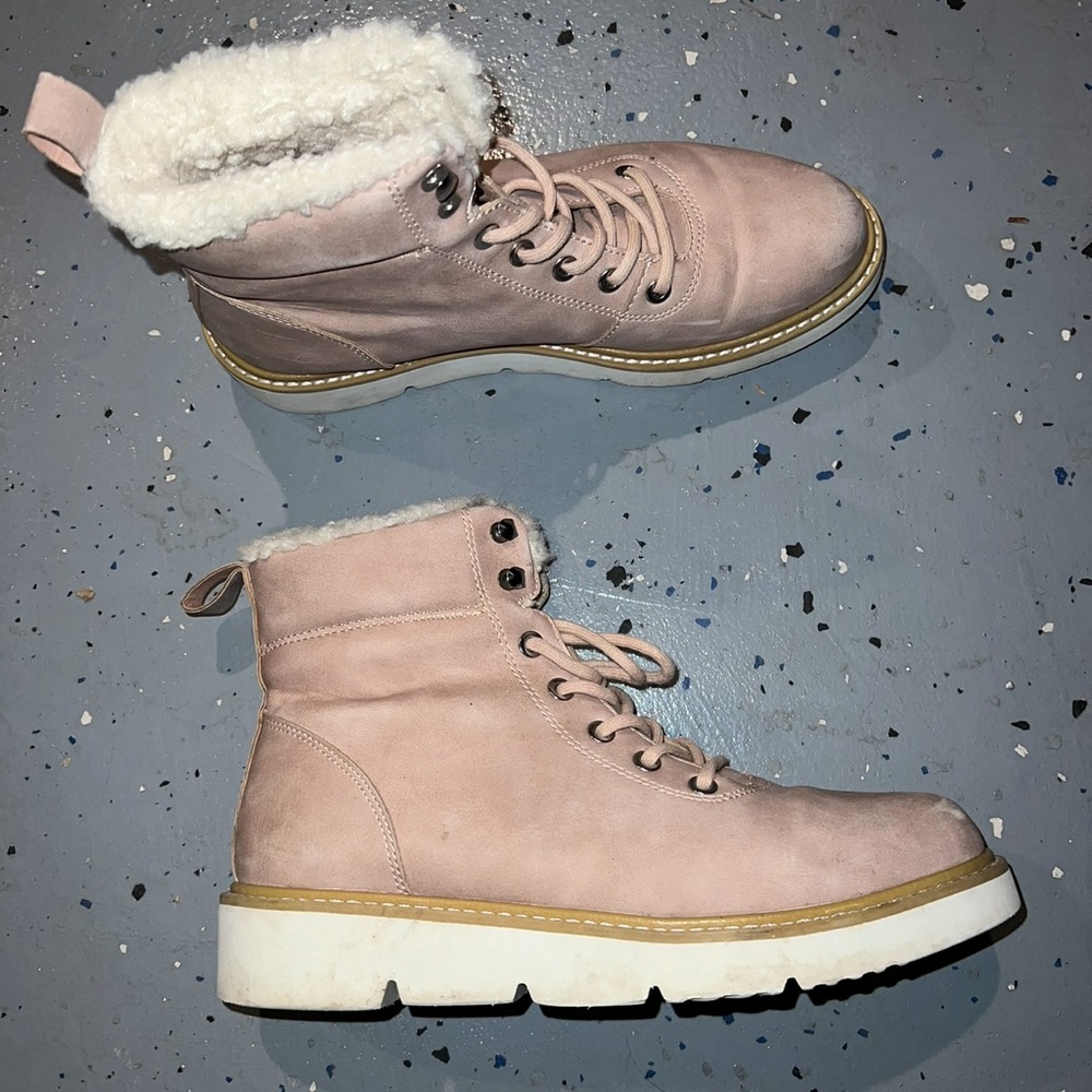 suede light pink boot